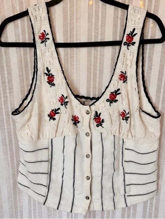 Free People Tops - Free People Embroidered Rose Knit Tank